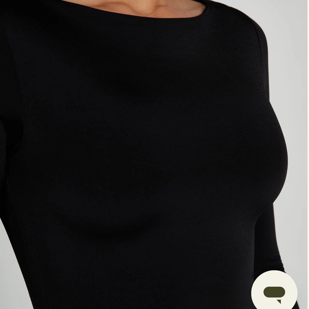 Meshki Tarna Sleek Black Maxi Dress - Picture 4 of 4